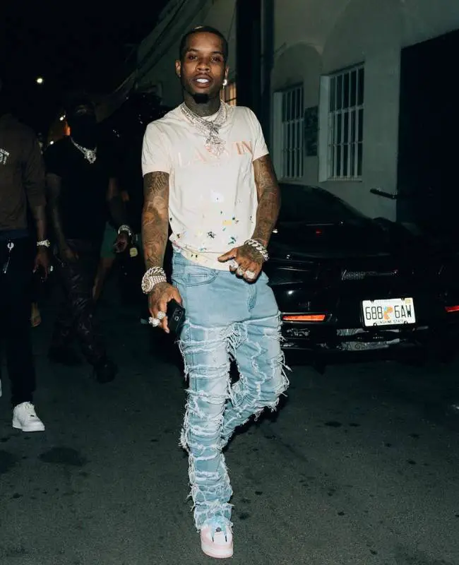 Tory Lanez Outfits